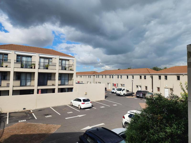 2 Bedroom Property for Sale in Parklands Western Cape